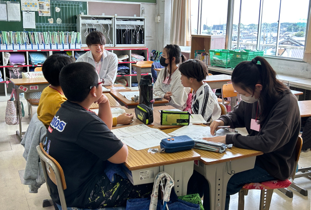 ���w�Z�ł̎��ƕ��i3