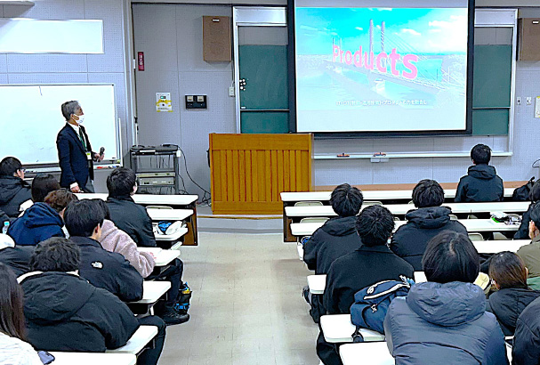 �H�c�H�ƍ������w�Z�ł̍u�`���i